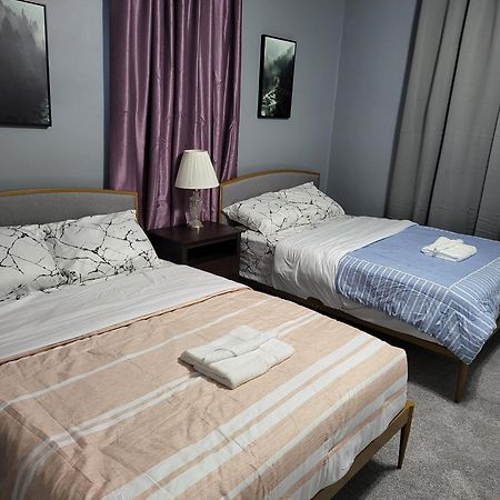 Guest Room With Two Double Beds In Columbus Oh, Airport Location 外观 照片