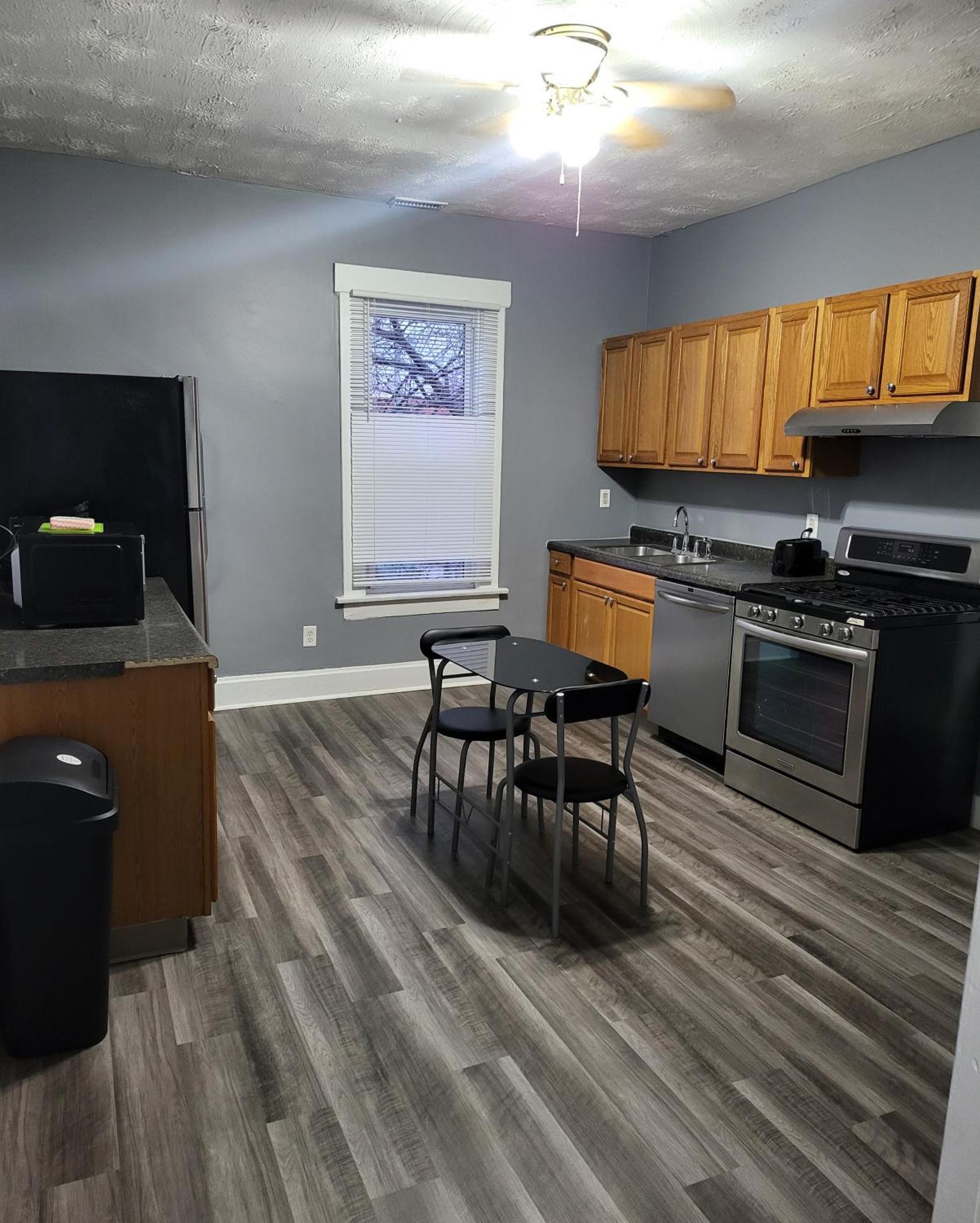 Guest Room With Two Double Beds In Columbus Oh, Airport Location 外观 照片