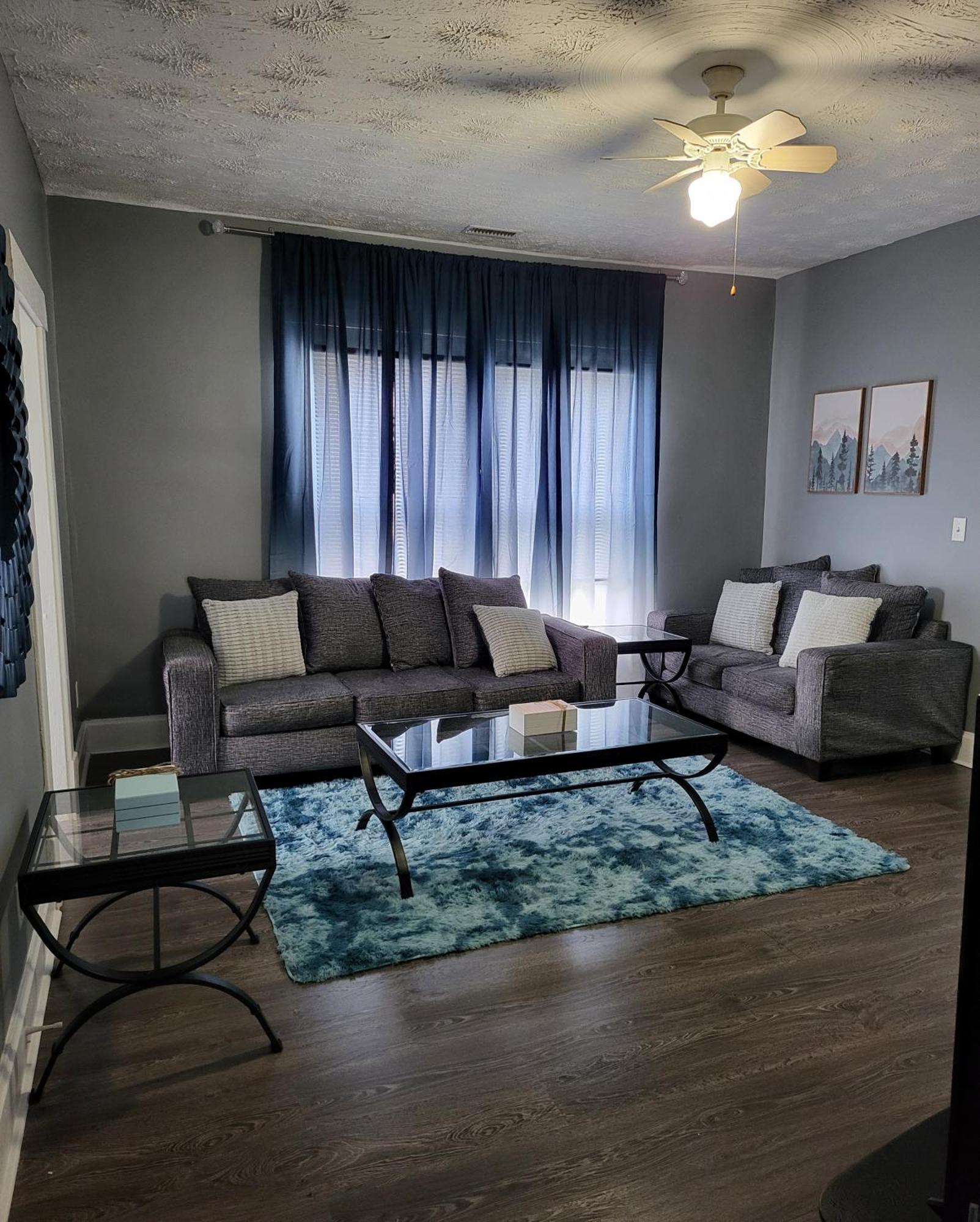 Guest Room With Two Double Beds In Columbus Oh, Airport Location 外观 照片