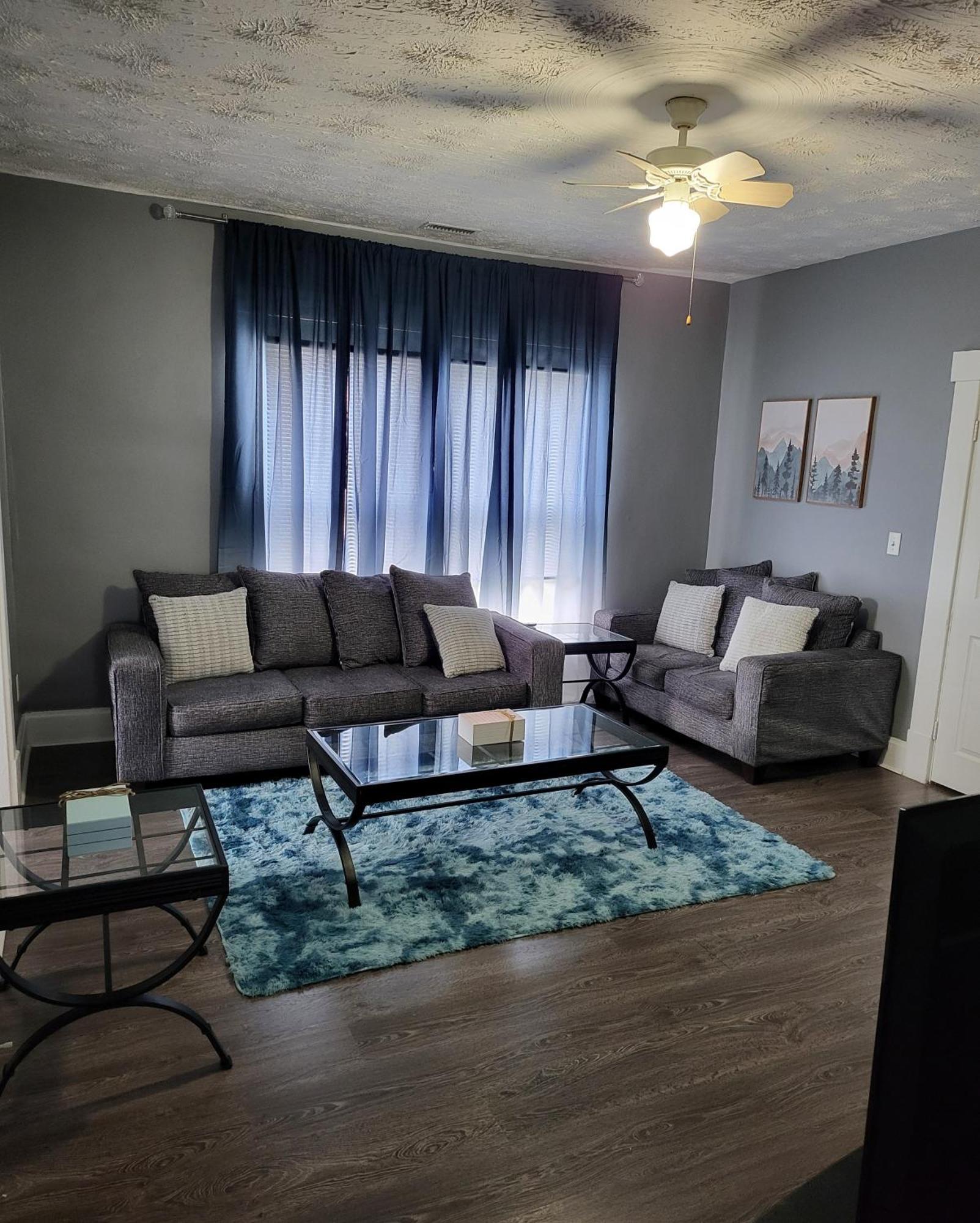 Guest Room With Two Double Beds In Columbus Oh, Airport Location 外观 照片