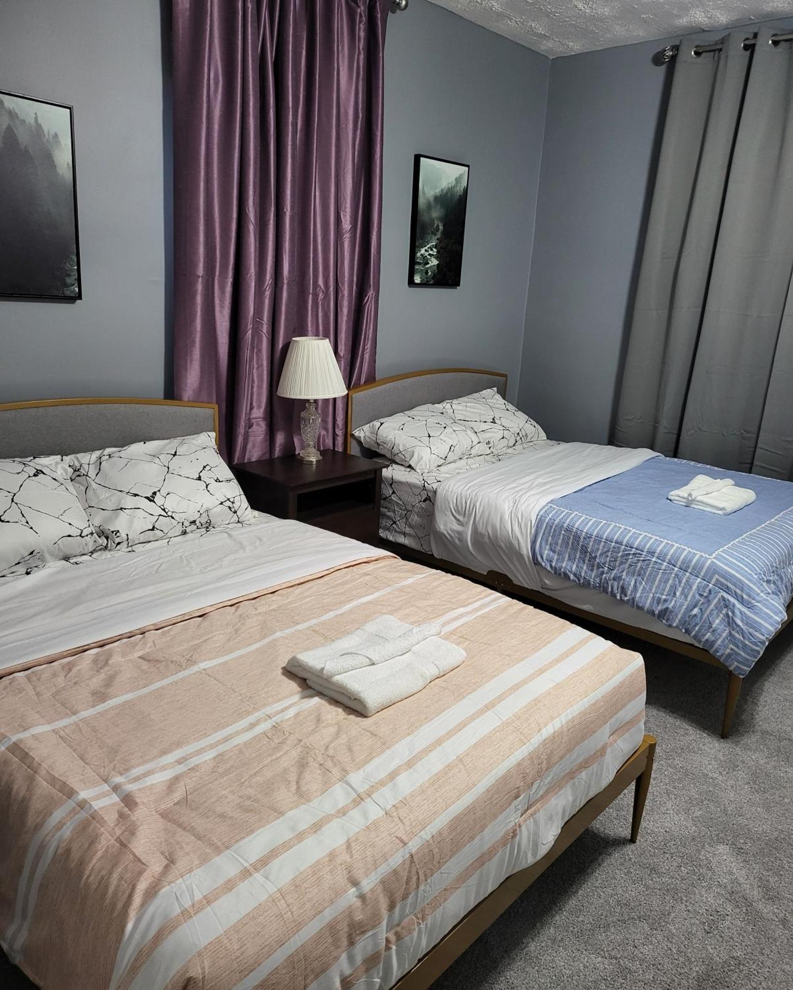 Guest Room With Two Double Beds In Columbus Oh, Airport Location 外观 照片